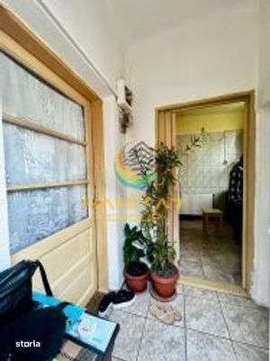 Casa de Vanzare - Zona Tineretului - 41 mp + curte