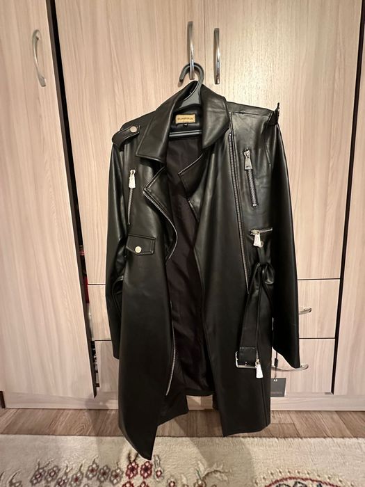 Тренч 48-50 размер сатылады