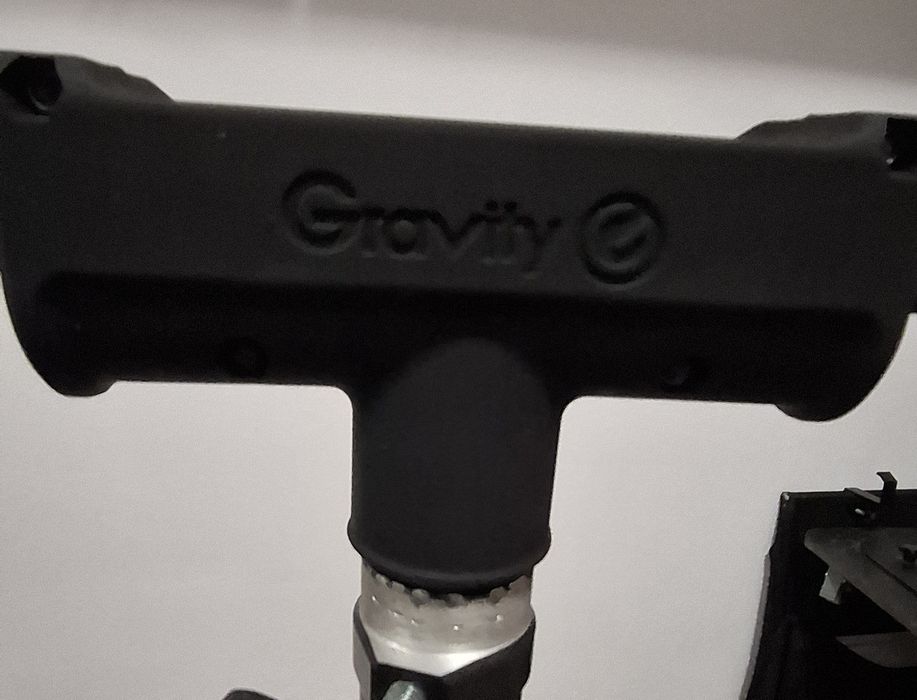 Стойка за осветление T-par Gravity