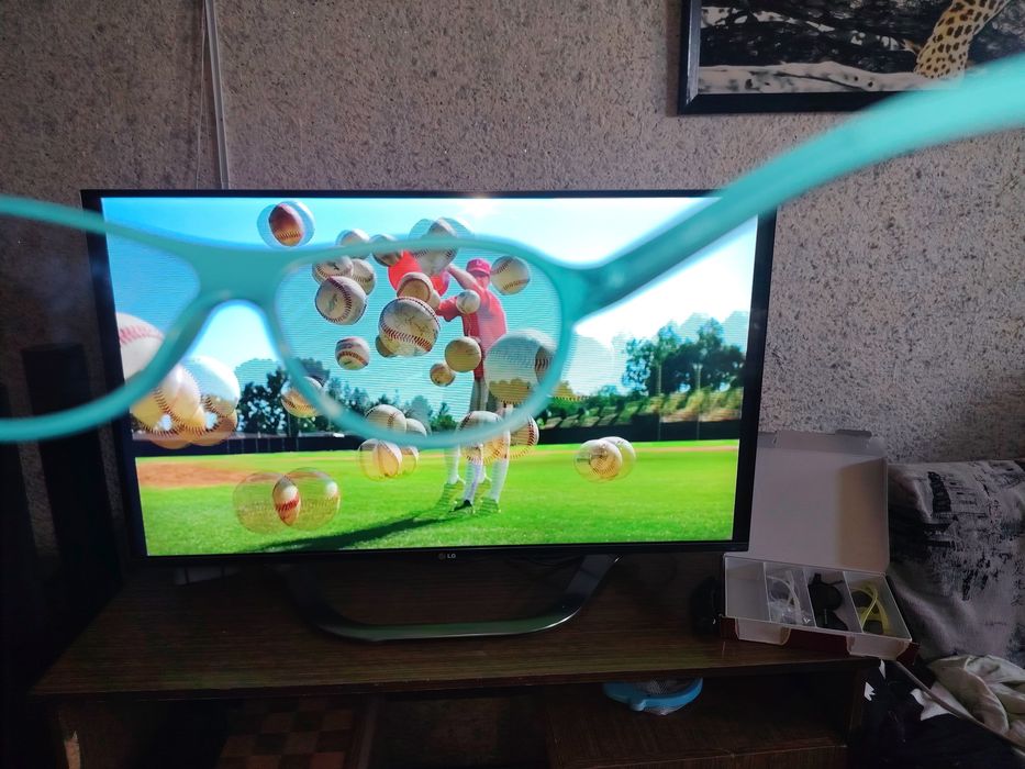 Smart Телевизор LG 42LA690v