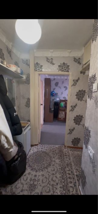 Феруза напротив эко базара продается квартира 2/4/5 кирпичный дом