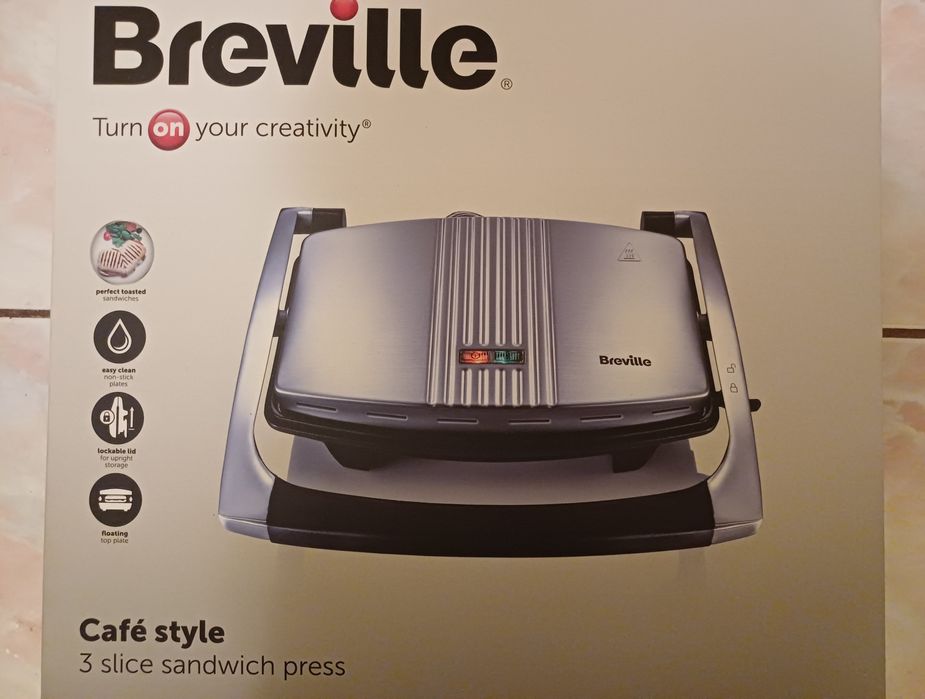 Aparat sandwichuri calde Breville noua sigilat