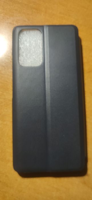 Умный чехол на Xiaomi Redmi Note 10 Pro , продам.