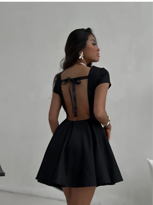 Продам платье бренда Karolinavog,