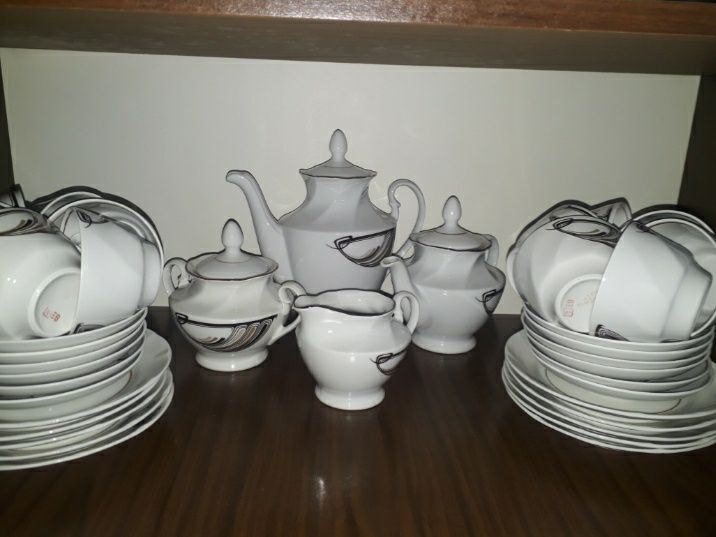 Кофейный и чайные сервизы