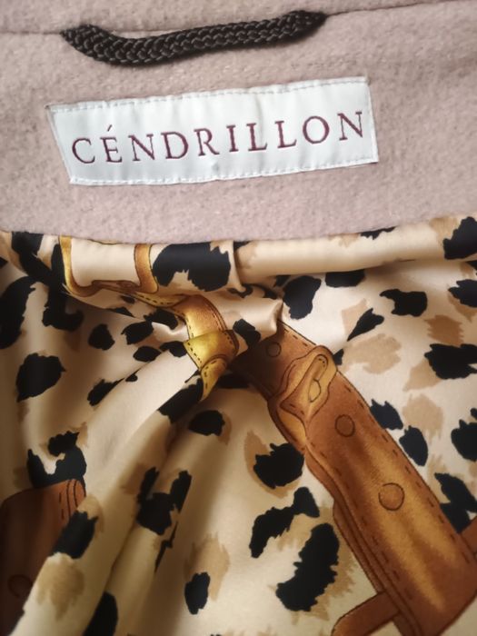 Елегантно дамско палто CENDRILLON