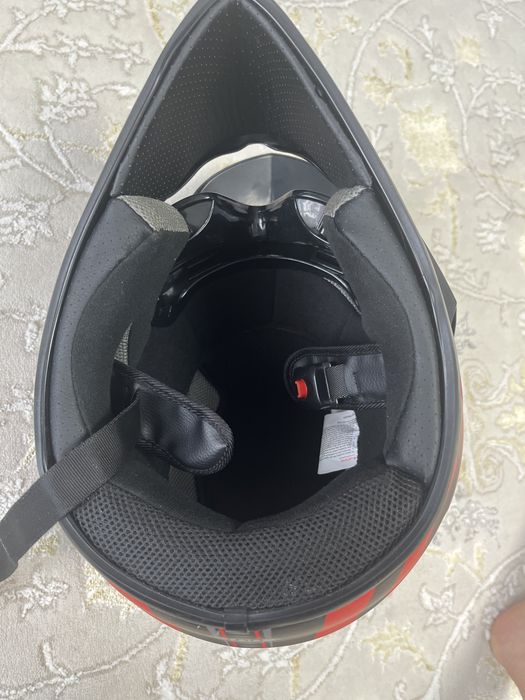 Кроссовый шлем с очками для эндуро