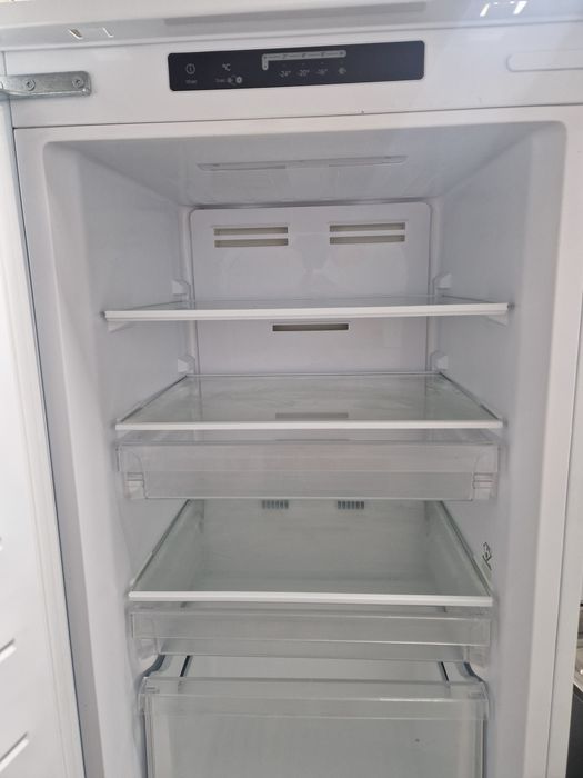 Фризер за вграждане Ikea 177 см No frost