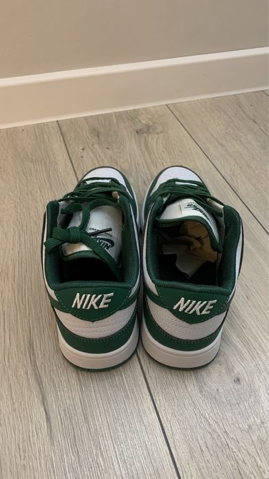 Обвь,кроссовки NIKE 36р