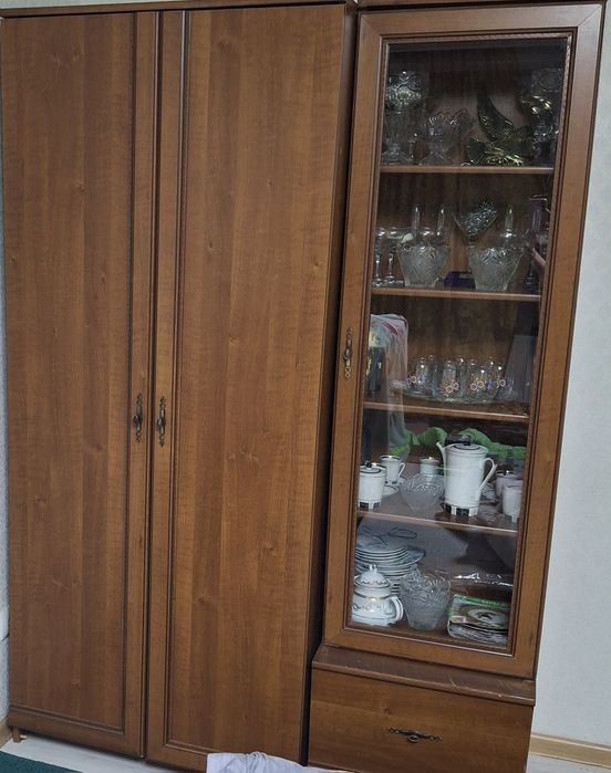 Сервант на гостиную