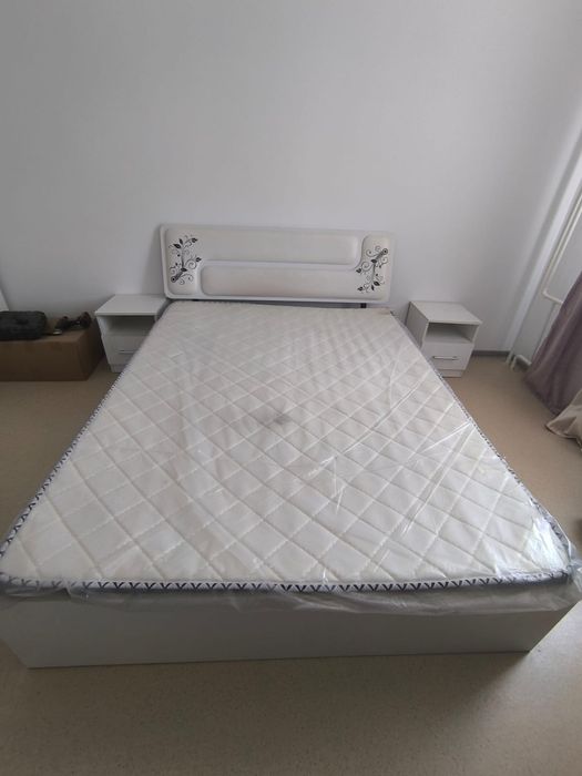 продам спальный гарнитур