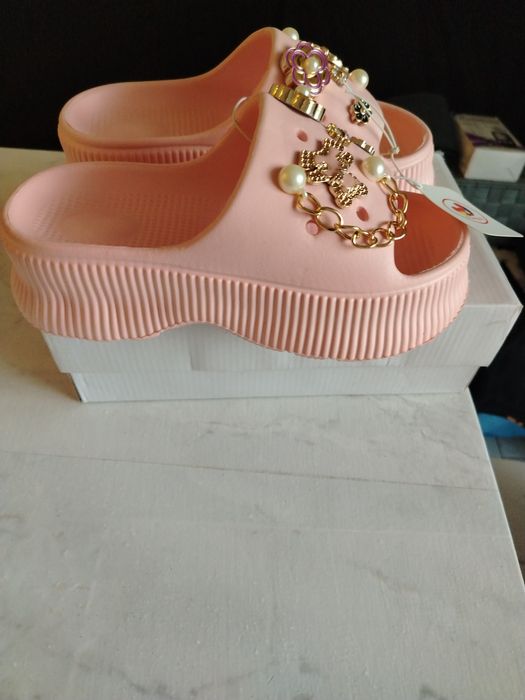 Papuci vară roz noi