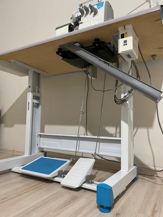 Промышленный оверлок JACK E3 (оригинал)