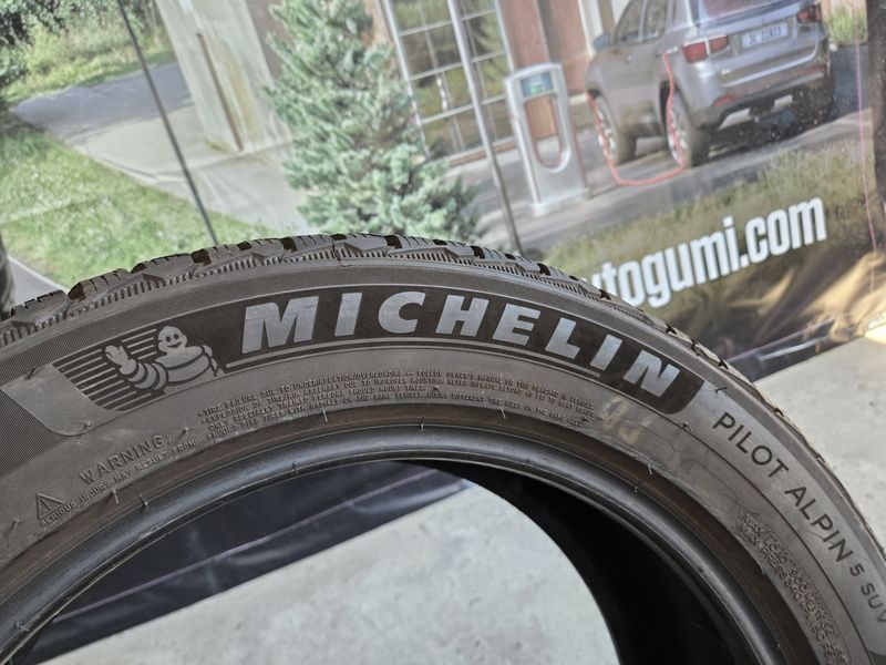 235/55/18 MICHELIN 4бр