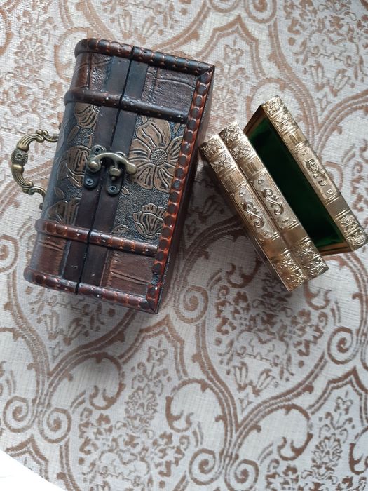 Cutie de bijuterii japoneza vintage