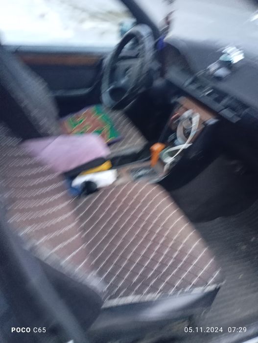 Машина сатылады.