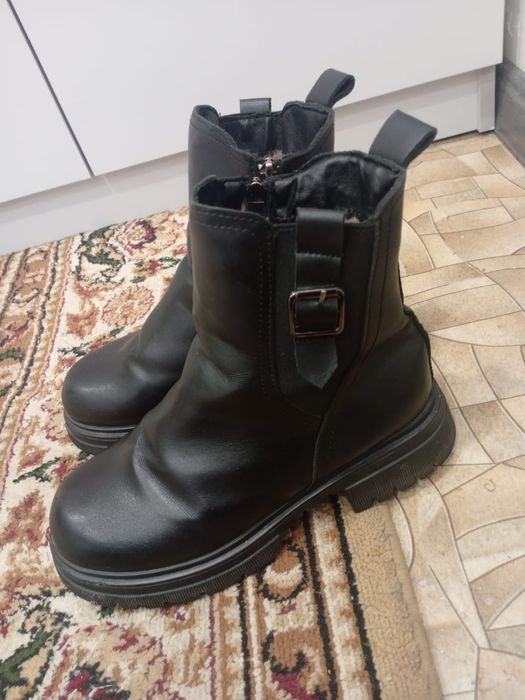 Продам женский сапошки размер 40