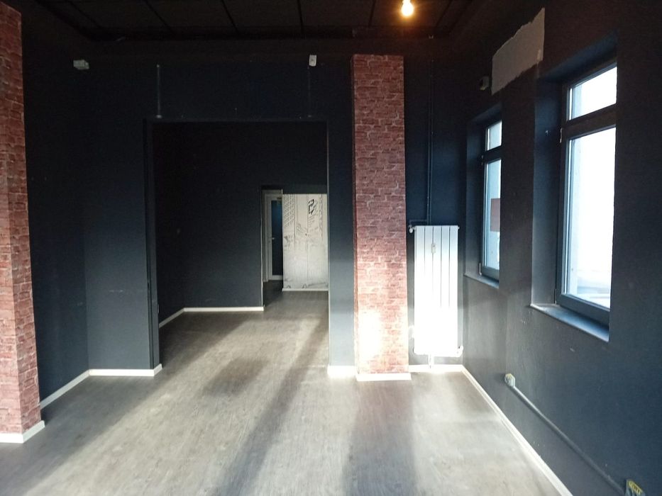 Spatiu comercial de închiriat