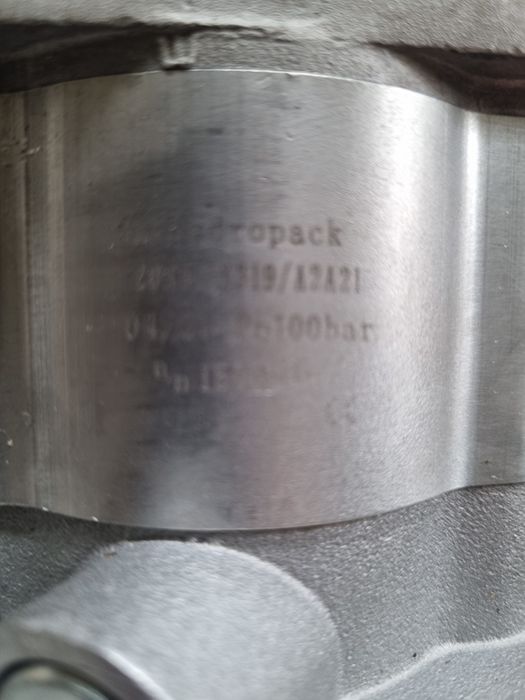 Pompa hidraulica Massey Ferguson 100bar/1500/min și 110bar/1500/min