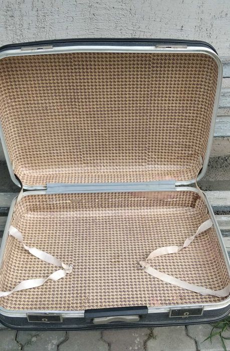 Чемодан СССР.                        .