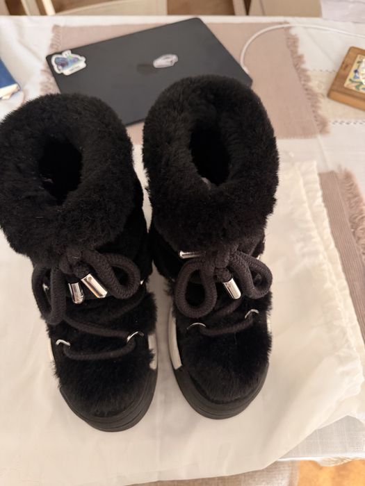 Угги от Naked Wolfe