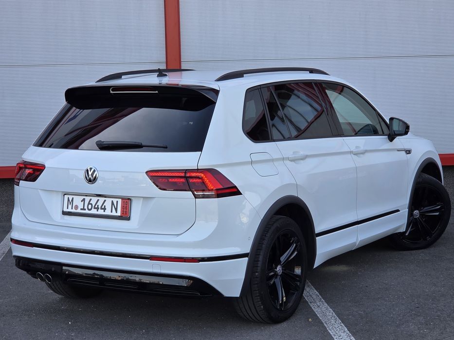 Vw Tiguan 2.0 Diesel / R-Line  / Automată/ Faruri Matrix / Stopuri Led / Distronic ACC / Line-Side Assist / Camera /Head-Up Display / Euro 6 / 2019.04
