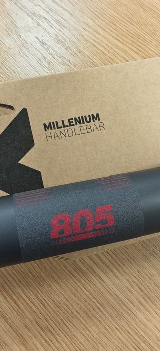 Карбоново кормило SIXPACK MILLENIUM805 Carbon 35х805мм