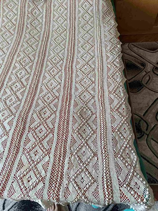 Плетени карета на ръка