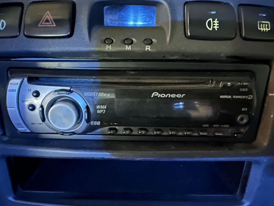 Магнитола Pioneer с Bluetooth