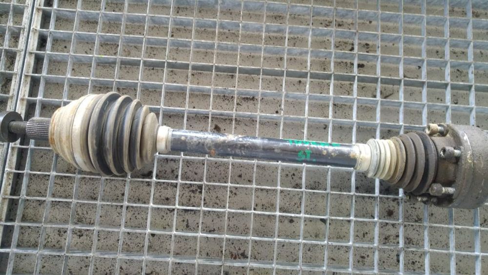 Planetara stanga vw touran 1t 1.4 tsi