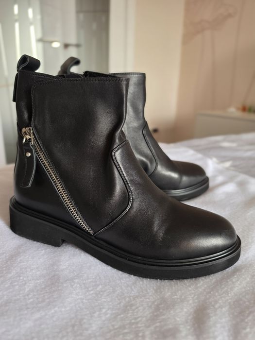 Ботинки женские кожаные