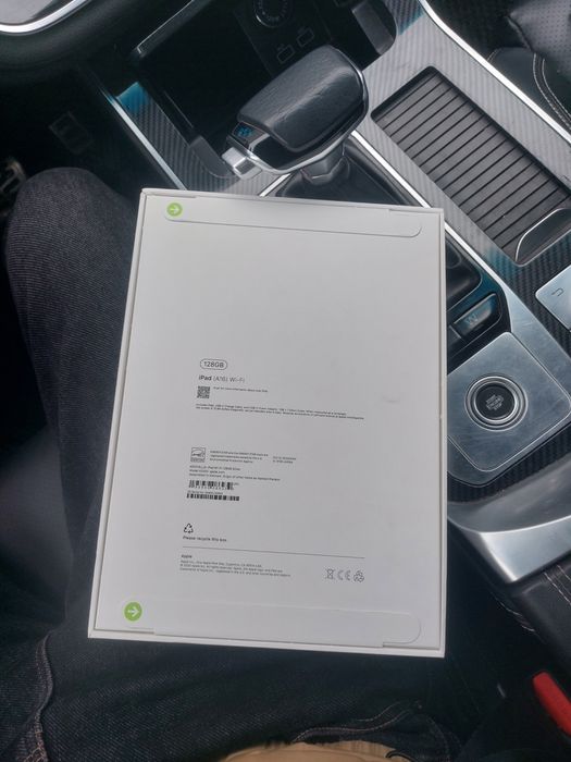 Продам плоншет Apple iPad A16