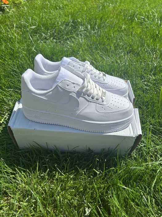 Nike Air Force 1 White