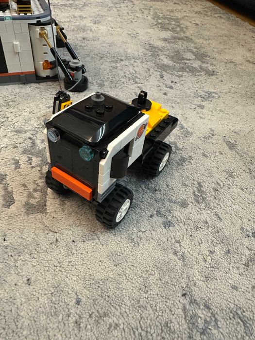 LEGO City 60434 Bază spațială - Asamblat o singură dată, complet.