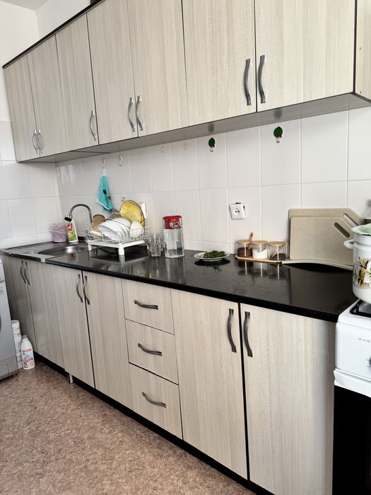 Кухонный гарнитур, длина 2м56см