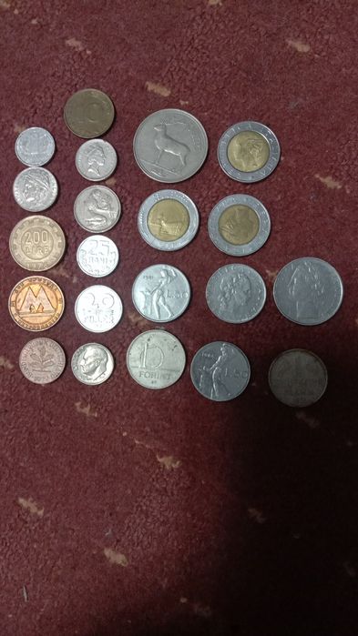 В продаже монеты