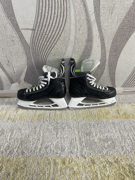 Продам коньки Bauer