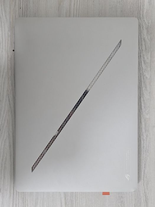 ASUS ROG Zephyrus G14 (2025)