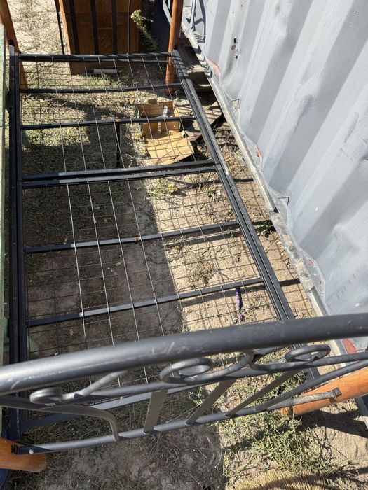 Продам металлическую кровать