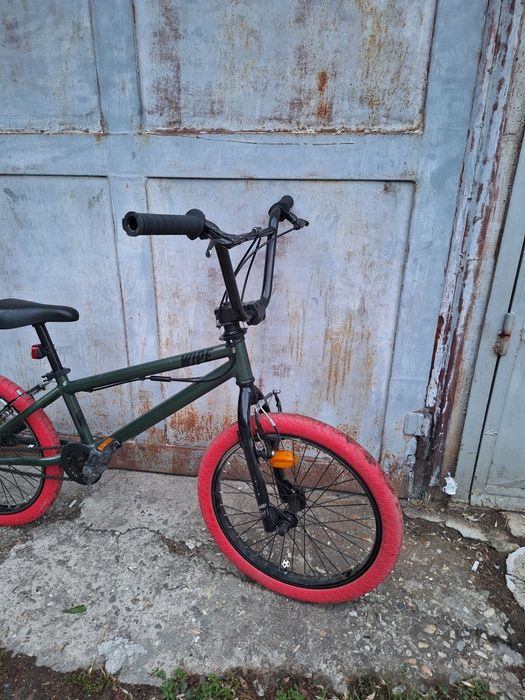 Vand bicicleta BMX Wipe 500 20”, pentru copii de la 8-12 ani/ 135-160cm