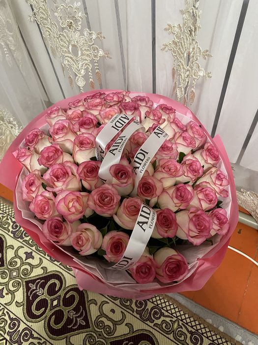 Роза 51 штук түркестанда