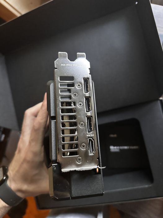 Placa video AMD RX 7800 XT 16Gb