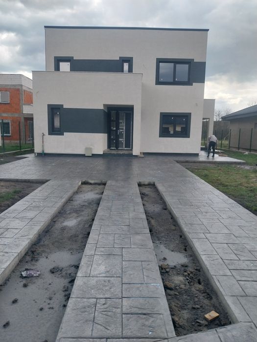 Beton amprentat Octavian