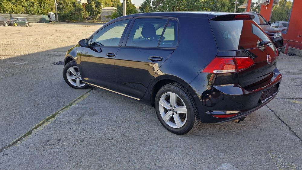VOLKSWAGEN Golf 2013 — imagine 4