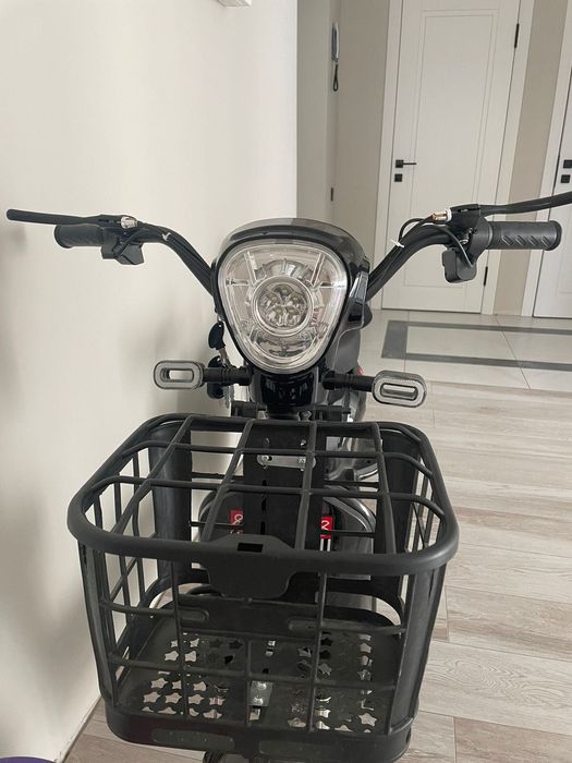 Электроскутер SK 8