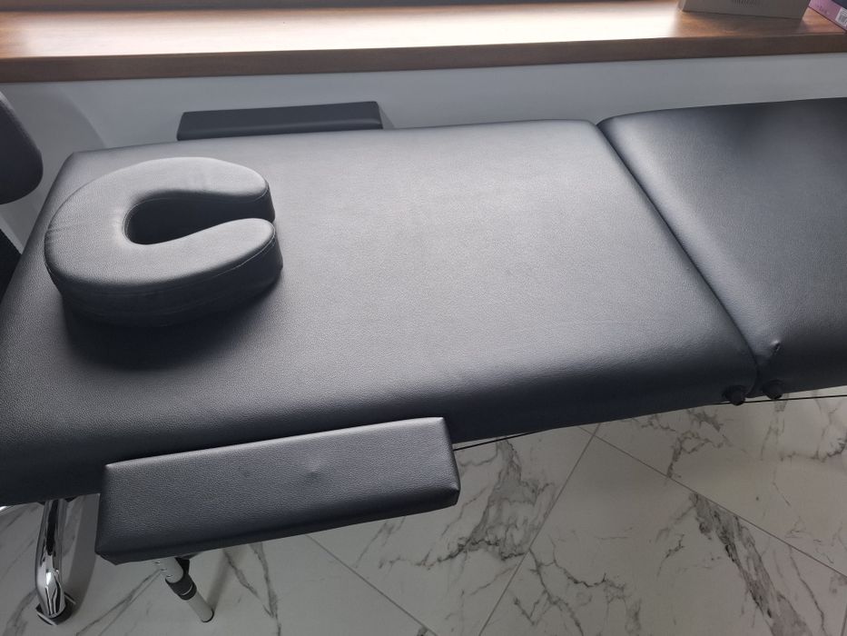 Масажна кушетка нова