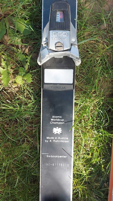 schiuri atomic dominator i90 , pentru adulti -Austria -folosite  bune