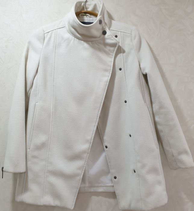 Продам красивое пальто