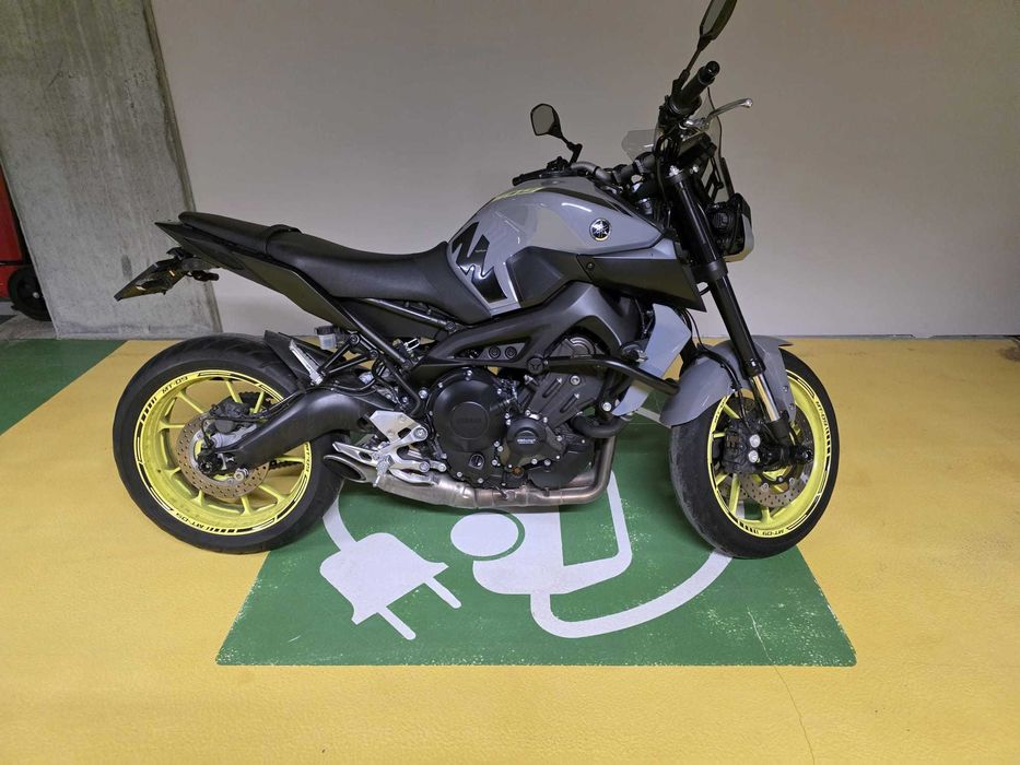 Yamaha MT09 Gen2 Akrapovic Full Titan