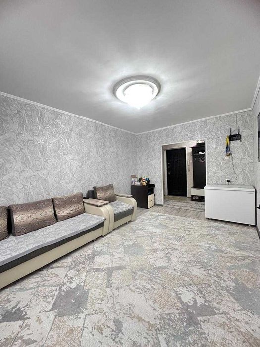 Продается 2 комн кв Центральный,52